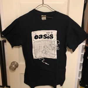 Men’s Oasis concert tee, small